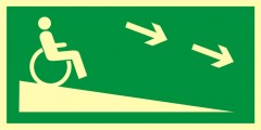 Route on the lower floor for the disabled to the right