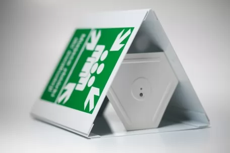 3D External assembly point sign – small- 25 x 31 cm