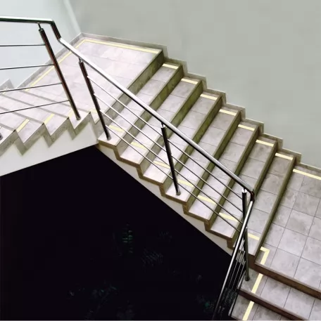 Emergency floor strip